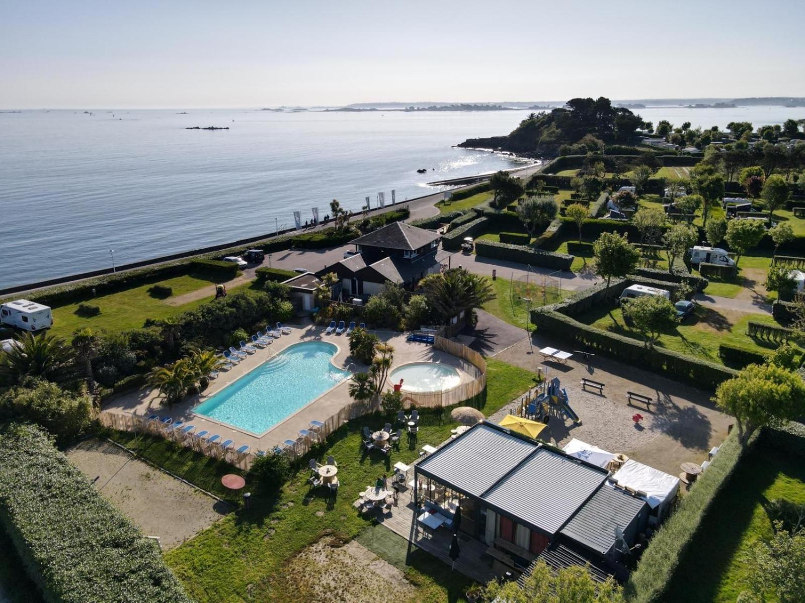 Campsite Baie De Pol *